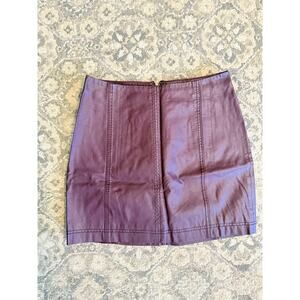 Free People Faux Leather Mini Skirt Size 6 Burgundy Zip Back